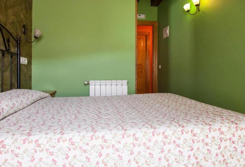 Pensión La Campanilla