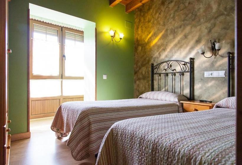 Pensión La Campanilla