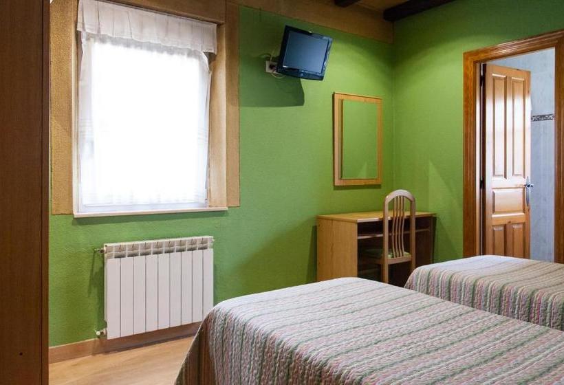 Pensión La Campanilla