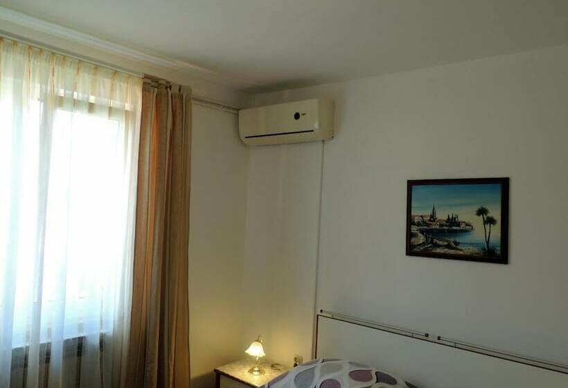 Пансион Rooms Stefania