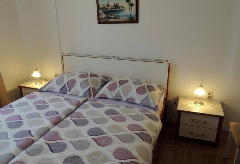 Пансион Rooms Stefania