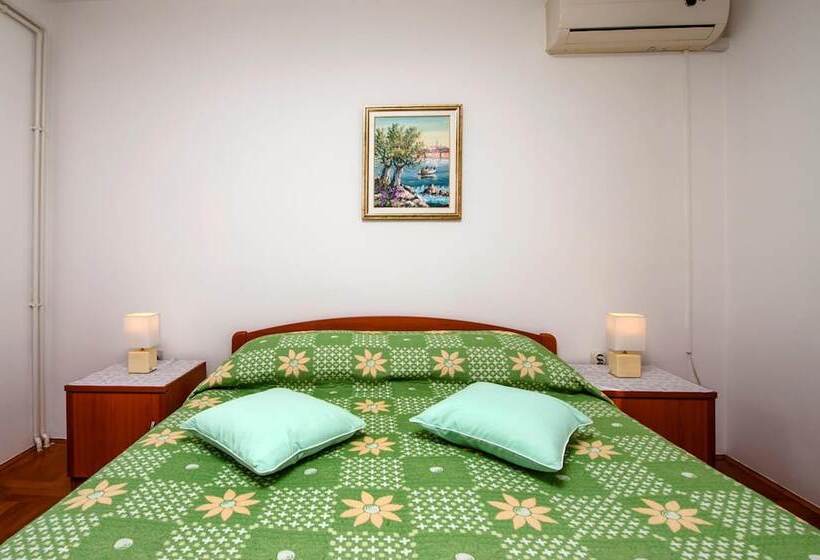 Пансион Rooms Stefania