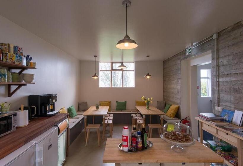 پانسیون Skyrhusid Hi Hostel