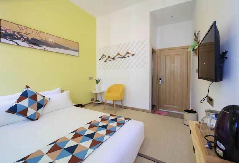 펜션 The Colorful House