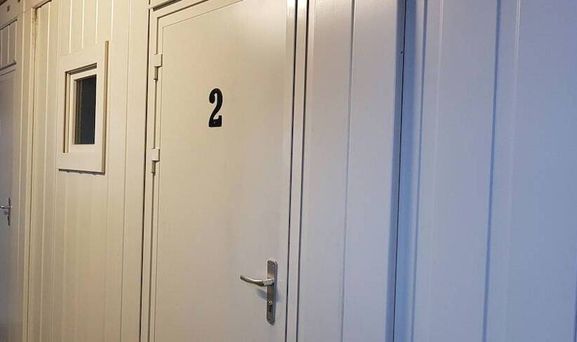 پانسیون Viking Cafe Guesthouse