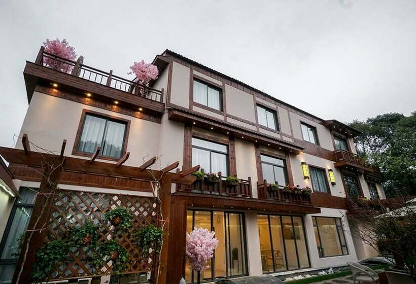 펜션 Yuanli Wafu Guesthouse