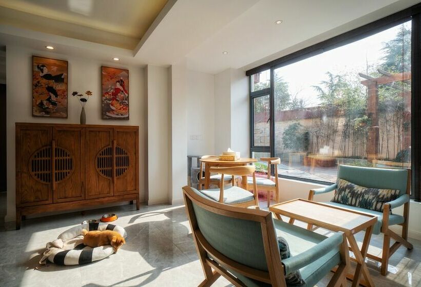 펜션 Yuanli Wafu Guesthouse