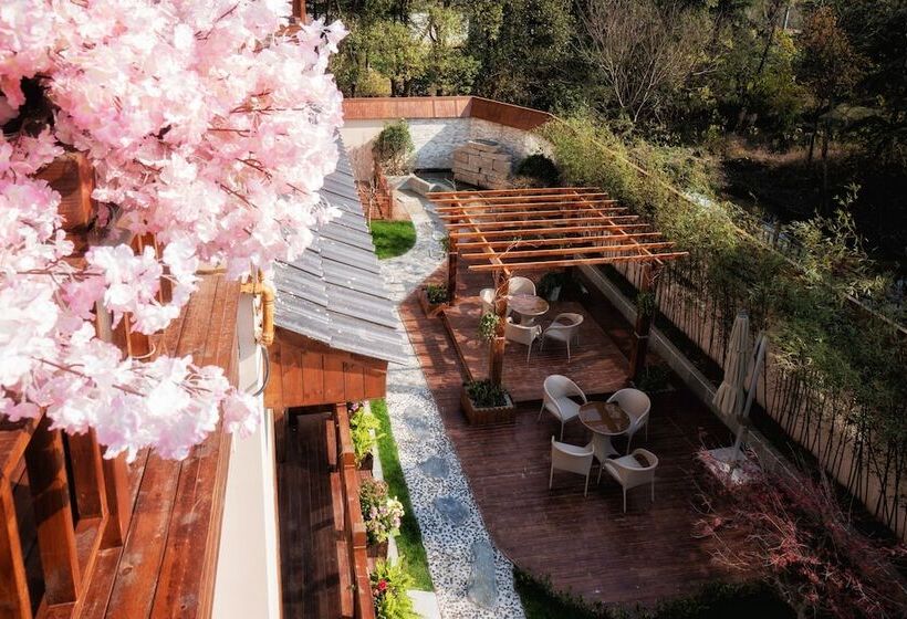 펜션 Yuanli Wafu Guesthouse