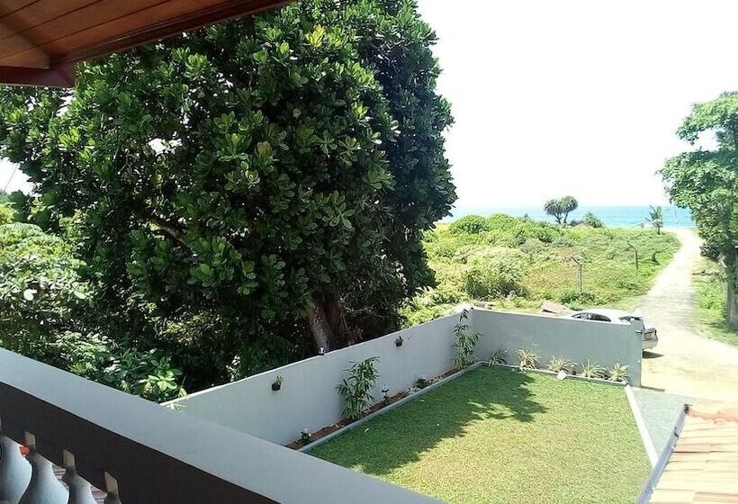 Turtle Paradise Villa & Restaurant