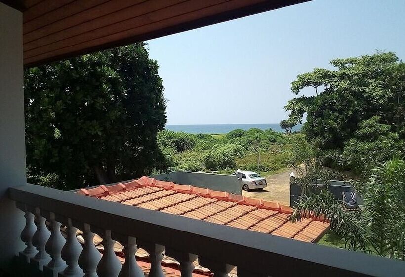 Turtle Paradise Villa & Restaurant