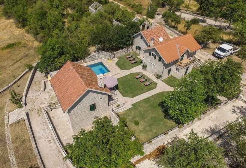 Villa Andric