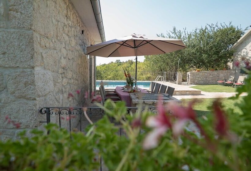 Villa Andric