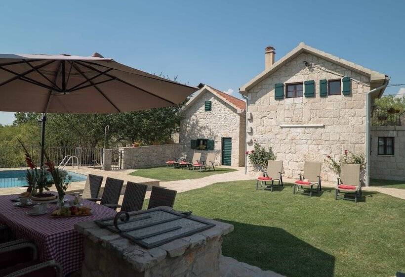 Villa Andric