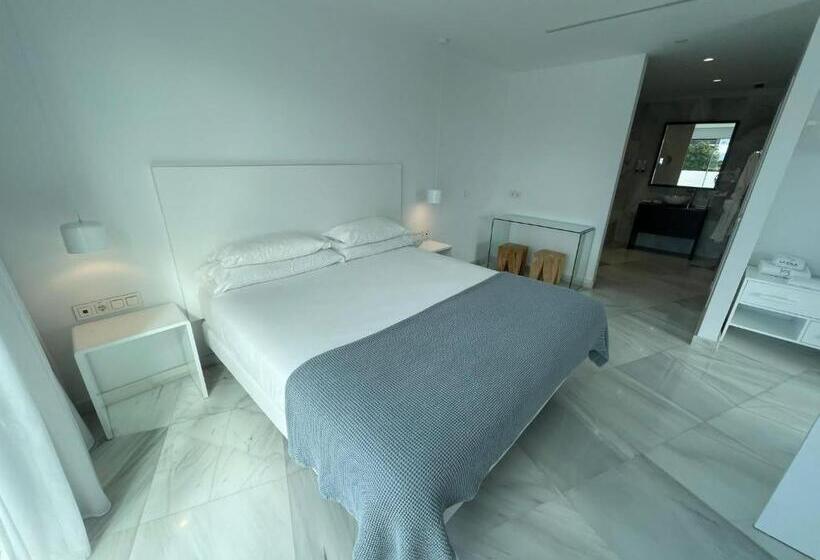 Calalanzarote Suites Hotel   Adults Only