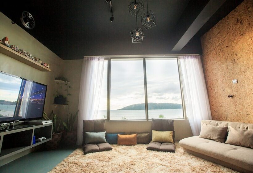 فندق Homy Seafront Hostel
