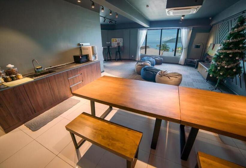 فندق Homy Seafront Hostel