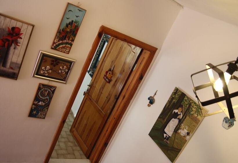 Общежитие Eski Datça Pansiyon