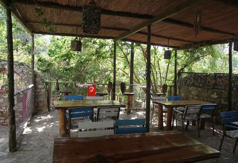 Общежитие Eski Datça Pansiyon