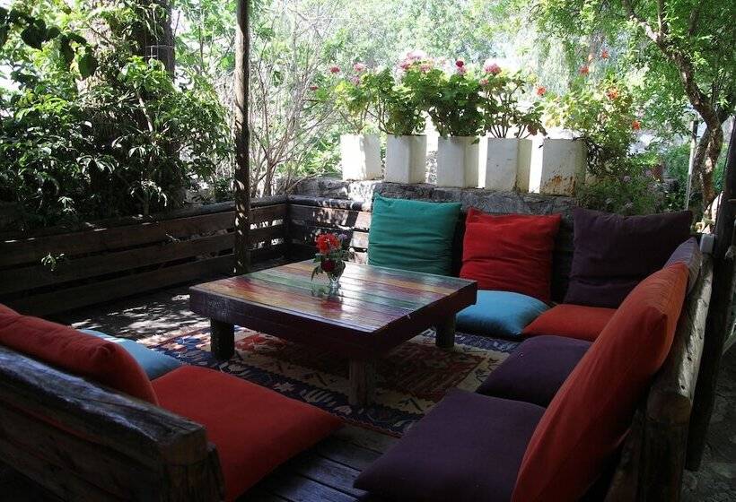 Общежитие Eski Datça Pansiyon