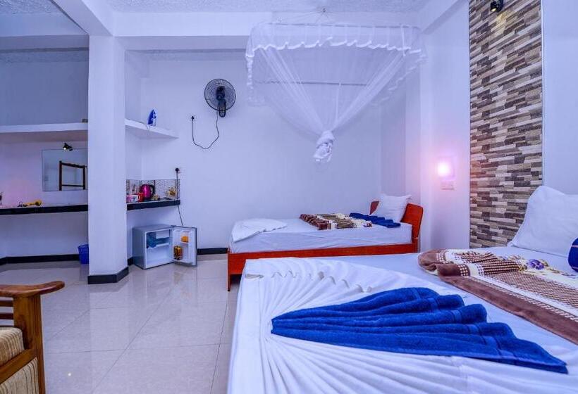 ベッドアンドブレックファースト Dimuthu Home Stay