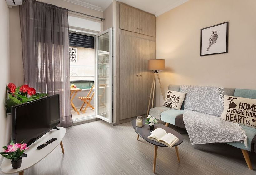 Homely Apartments By Athens Stay