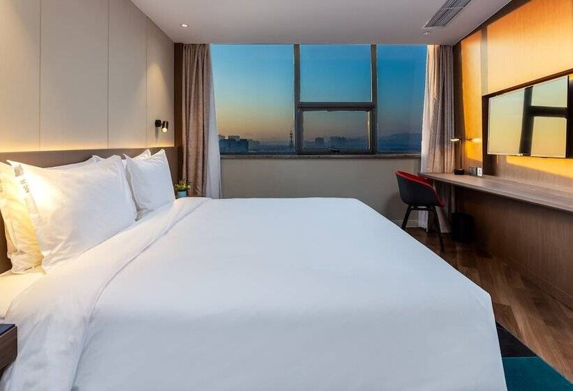 Отель Holiday Inn Express Nanjing Lishui