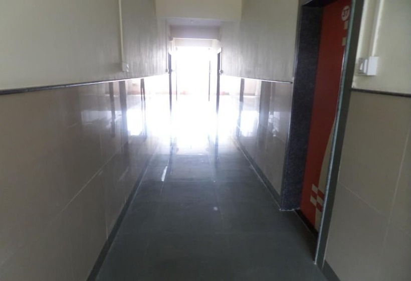 בית מלון כפרי Indira Sagar