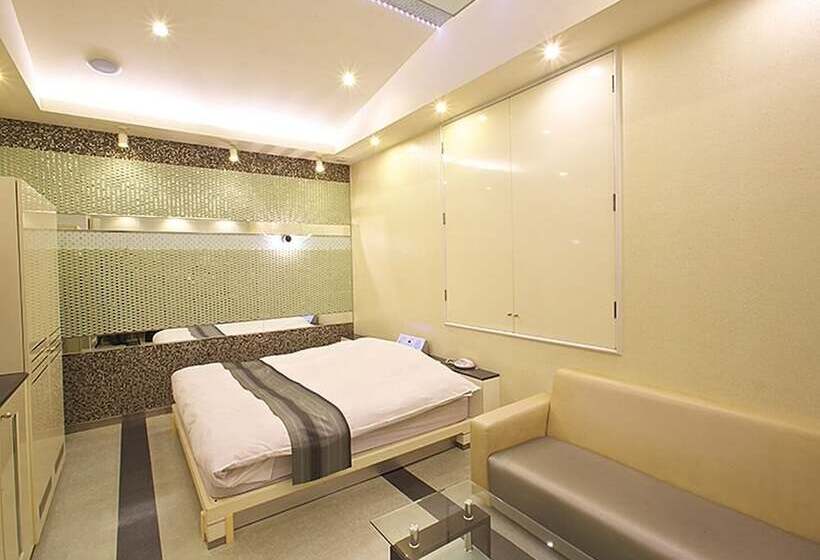 ホテル Mikazato   Adults Only