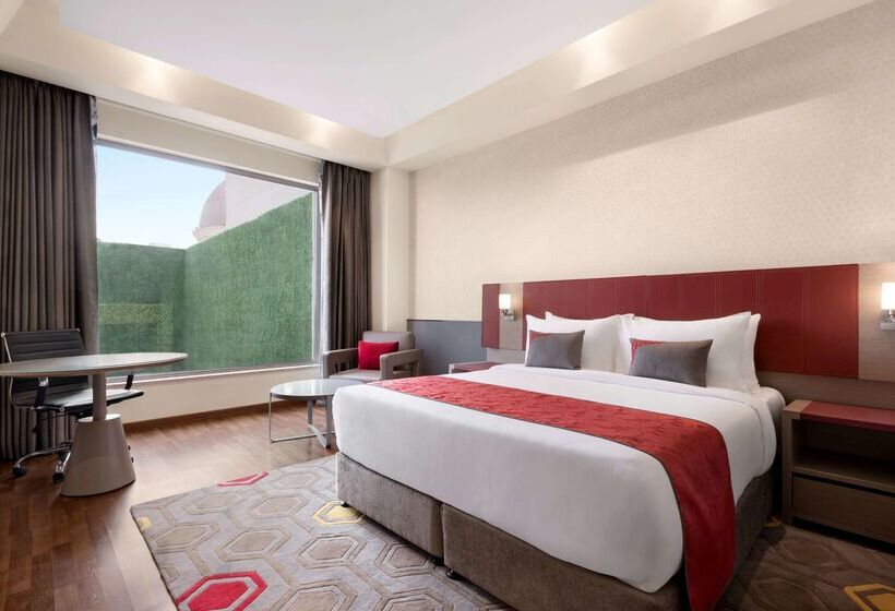 酒店 Ramada Plaza By Wyndham Lucknow