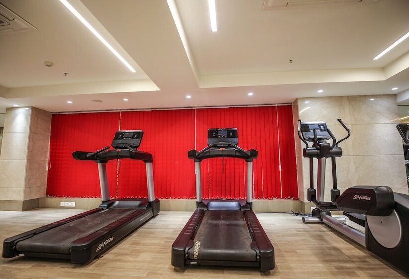 酒店 Ramada Plaza By Wyndham Lucknow