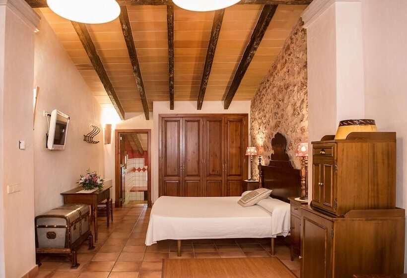 Сельский отель Agroturisme Can Bessol