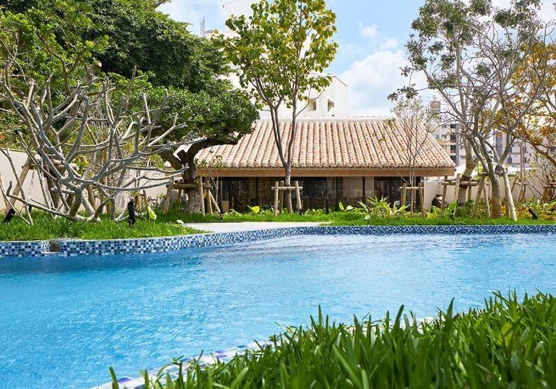 Отель Strata Naha