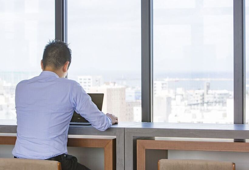 Отель Strata Naha