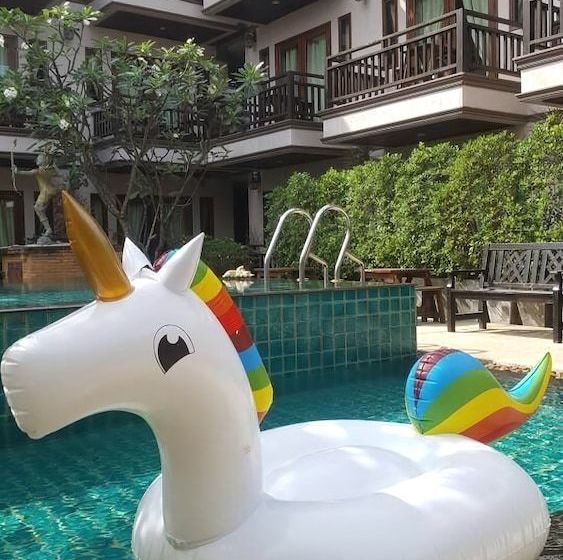 호텔 The Tara Residence Pattaya