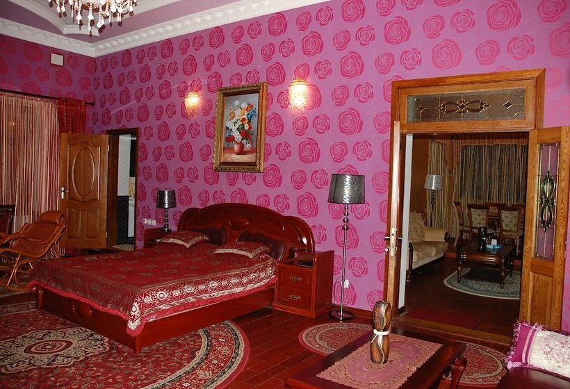 پانسیون Almaz Guest House