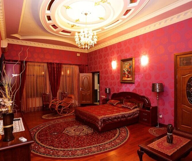 پانسیون Almaz Guest House