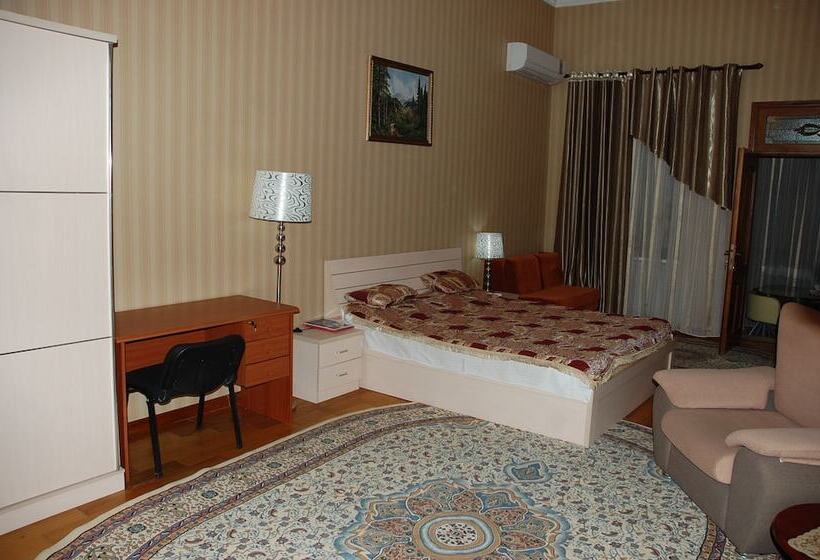 پانسیون Almaz Guest House