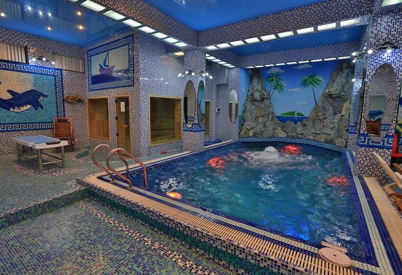 پانسیون Almaz Guest House