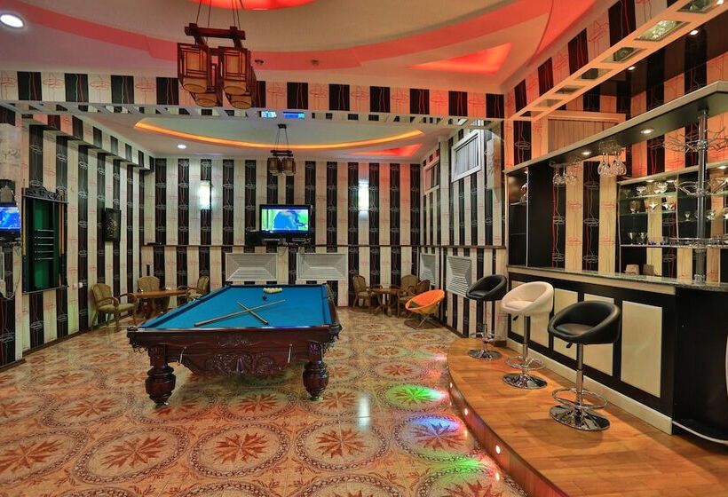 پانسیون Almaz Guest House