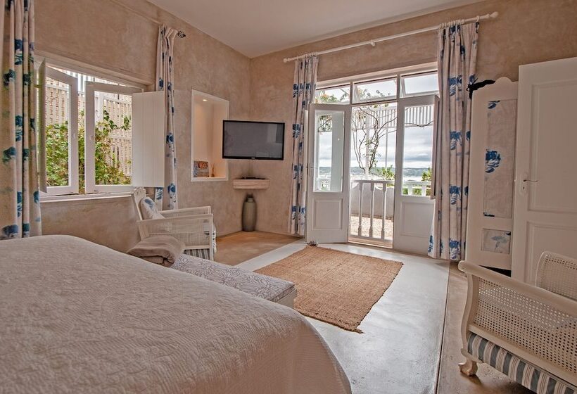 بنسيون Charlotte House