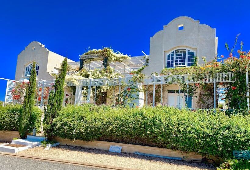 بنسيون Charlotte House