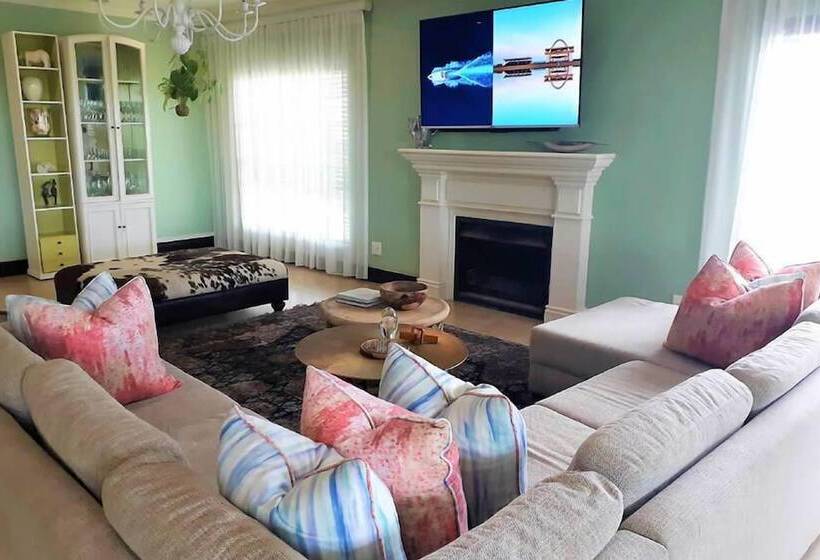 펜션 Dolphins Guest House Umhlanga