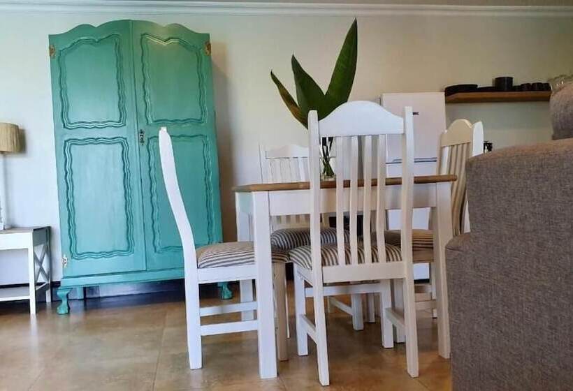 펜션 Dolphins Guest House Umhlanga