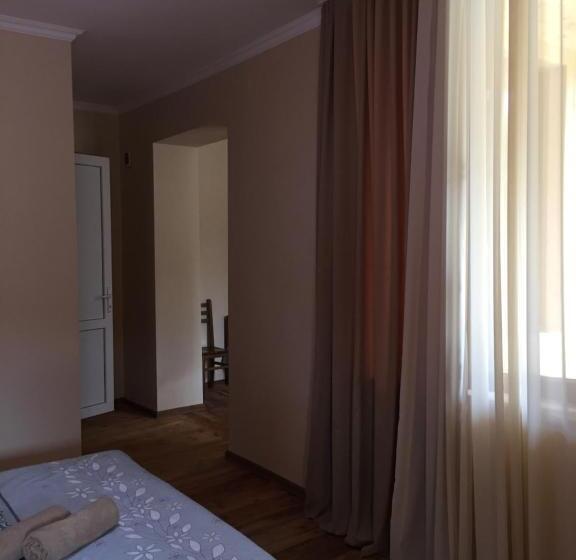 پانسیون Guest House Marani