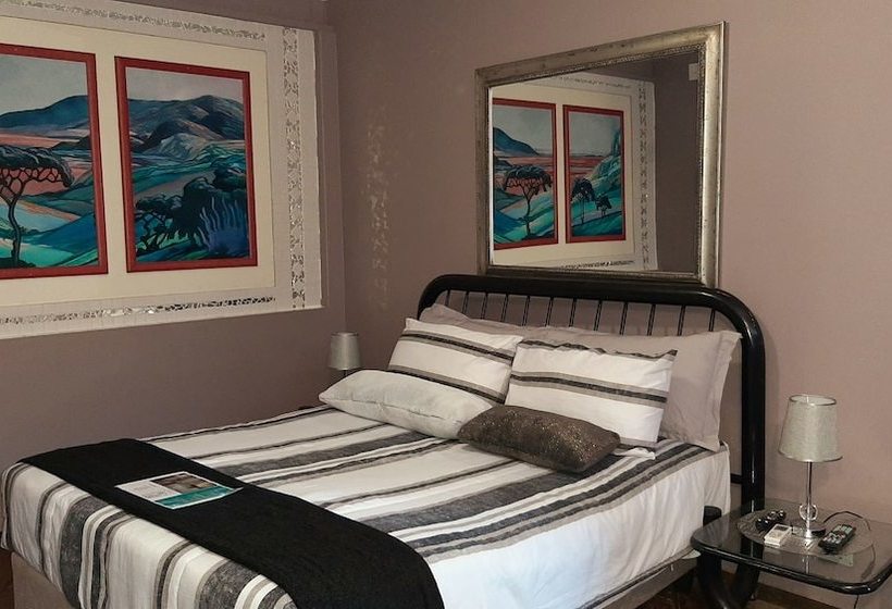 بنسيون Herberg Guest House & Coffee Shop