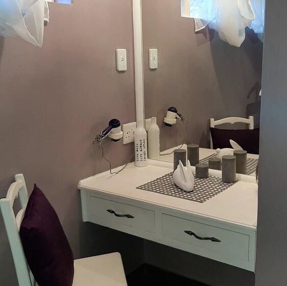 بنسيون Herberg Guest House & Coffee Shop