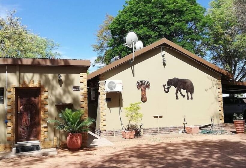 פנסיון La Lucia Guest House