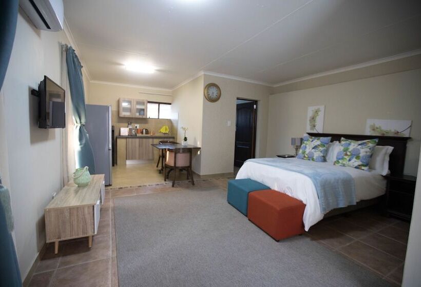 פנסיון Masana Lodge