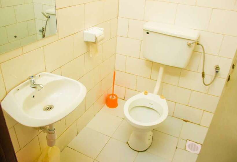 پانسیون Raddison's Guest House