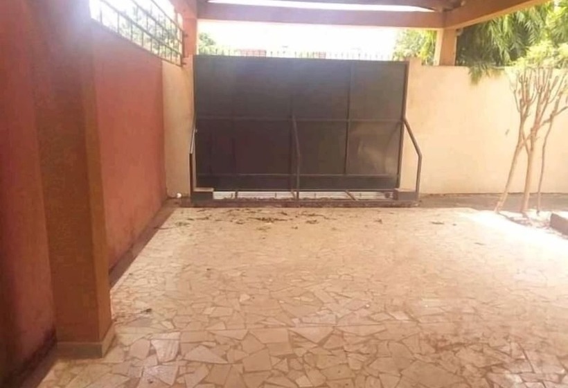 Pensiune Universal Trade